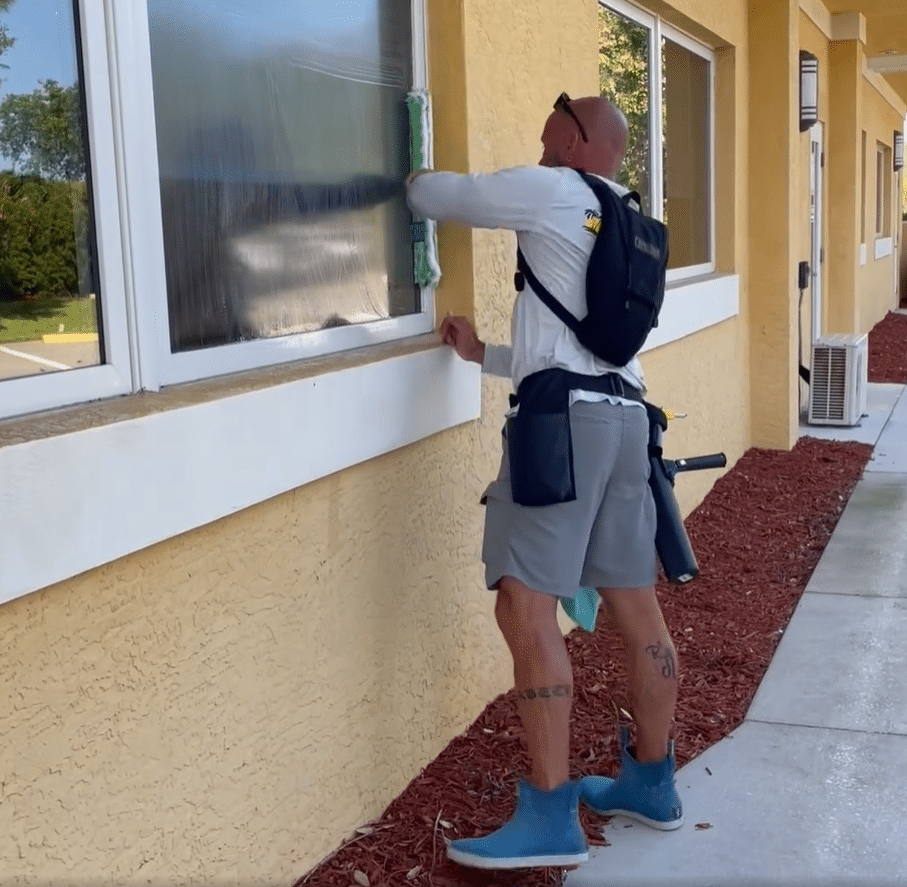 Paradise power washing Your Preferred Pressure Washing Company in Sebastian, Vero Beach, Brevard County, and Indian River County, window cleaning